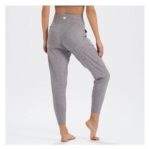 VUORI LUX HAREM PANTS / CLAY HEATHER / MEDIUM✨